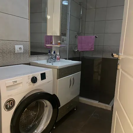 Lakeside Duplex Apartman *